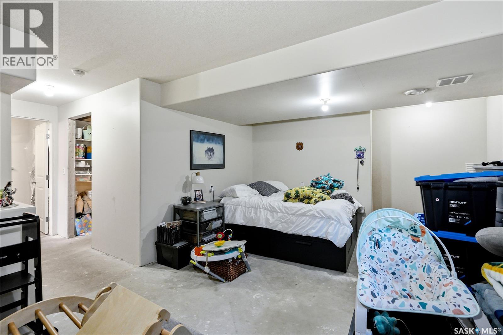668 Lehrer CRESCENT - Image 33