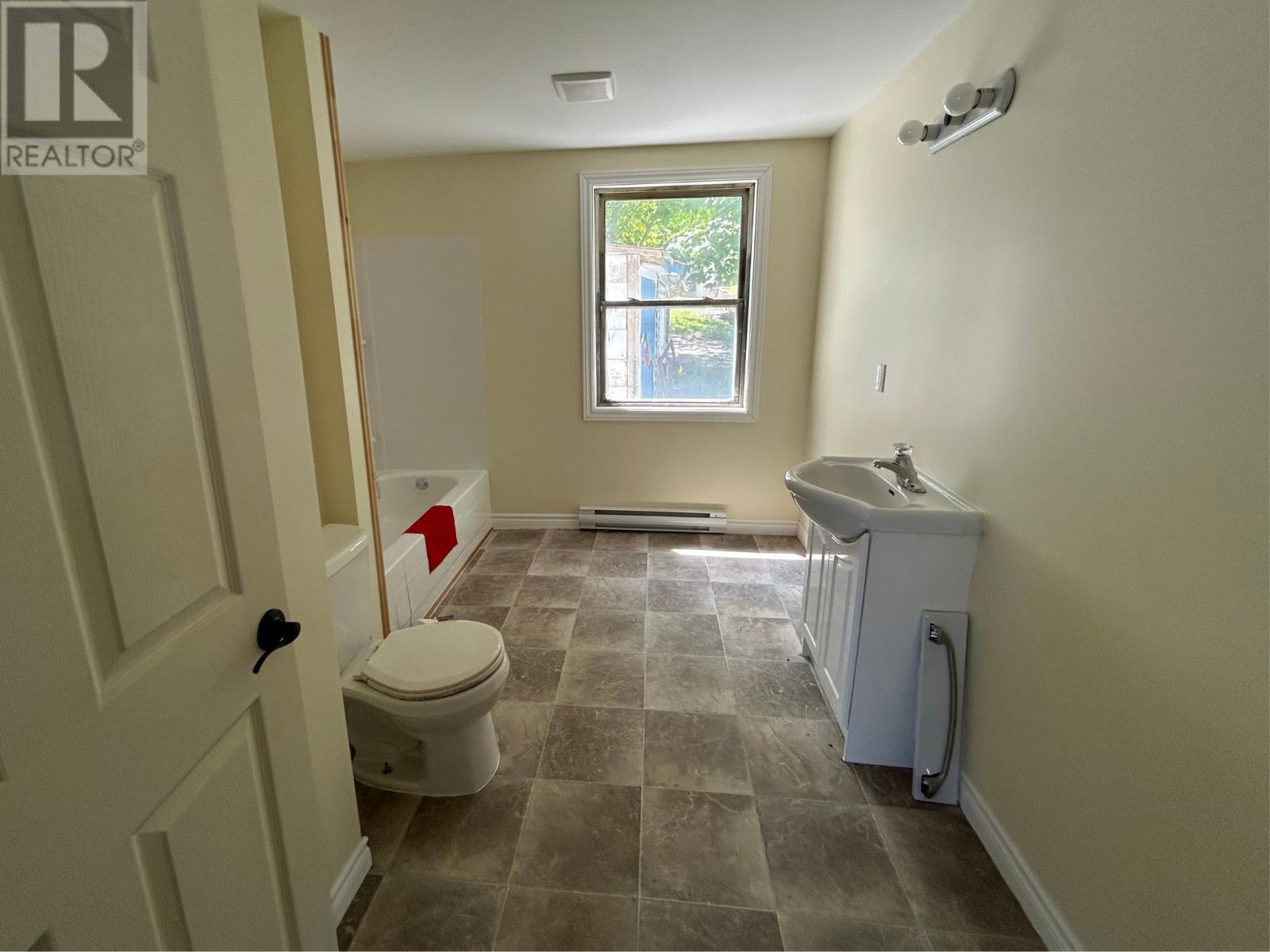 35 Harbour Road - Image 22