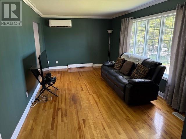 106 Airport Boulevard - Image 4