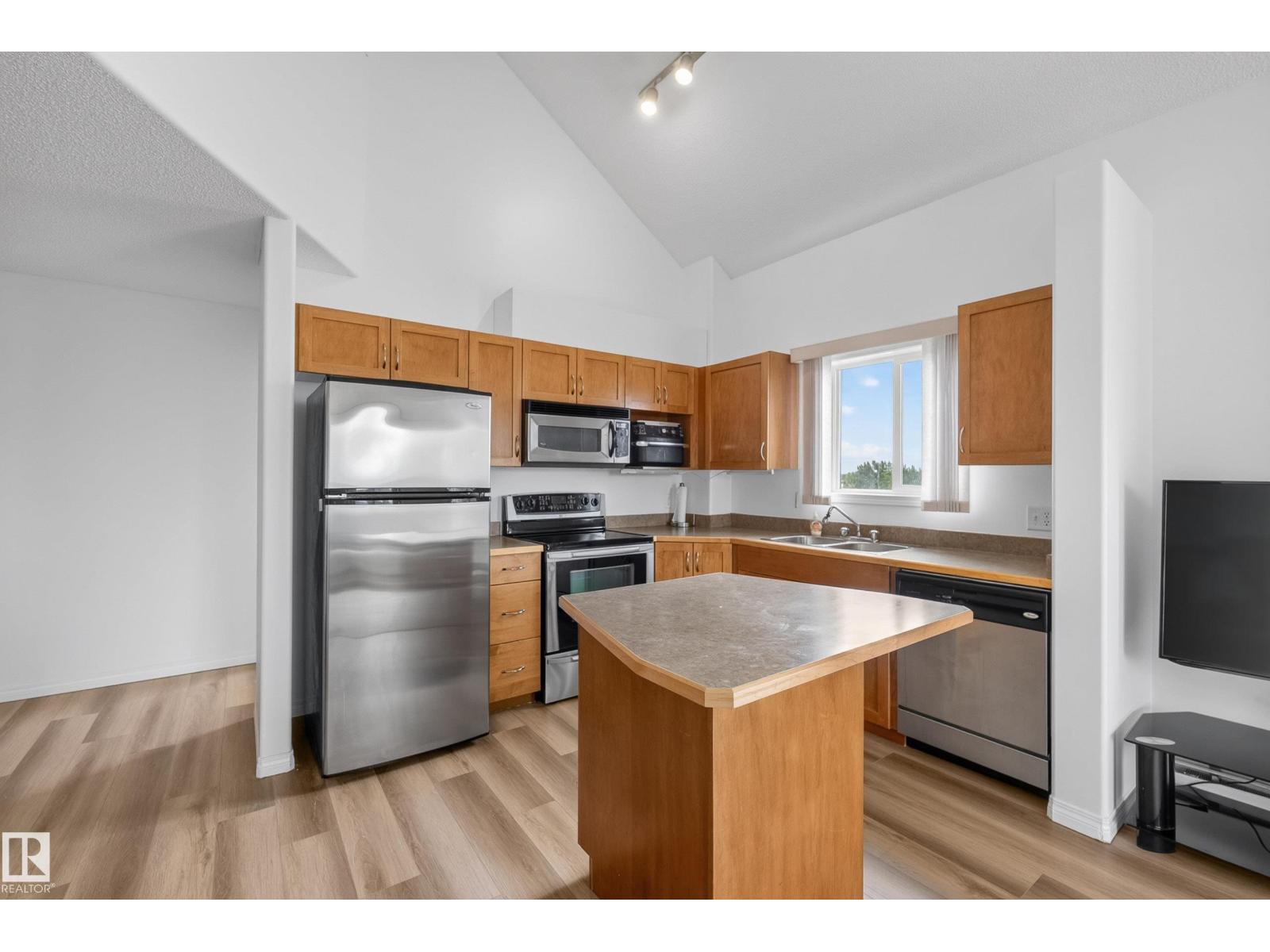 #430 3425 19 ST NW - 20