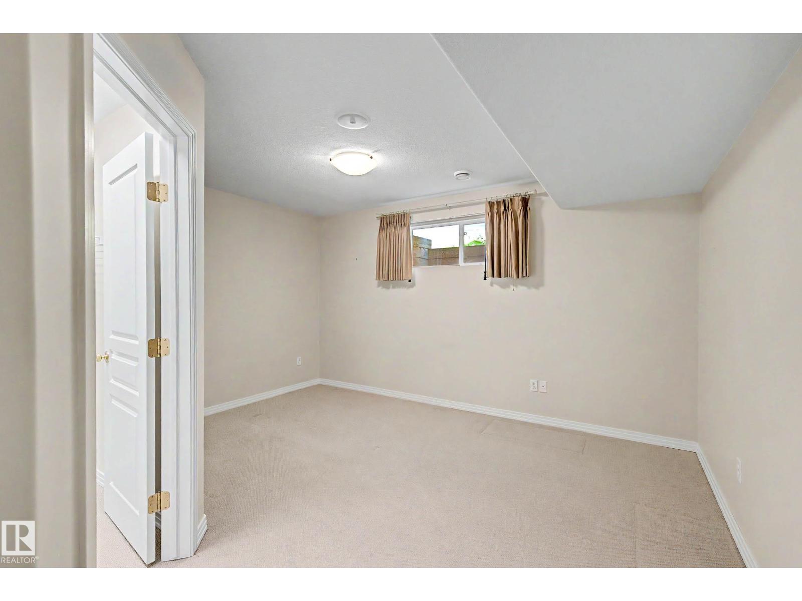 12 Encino CL - Image 33