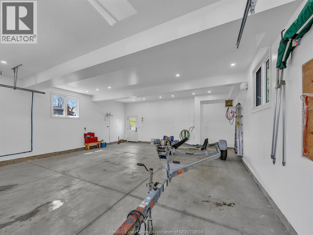 41 Mickle DRIVE - 40