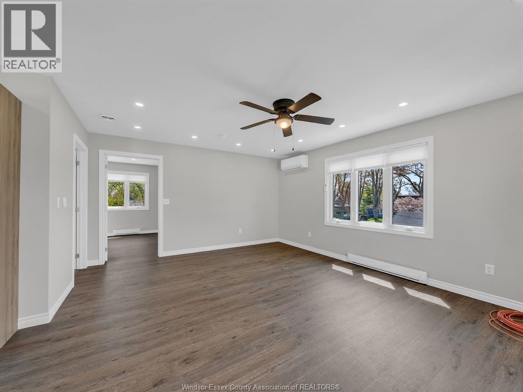 41 Mickle DRIVE - 44