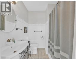 41 Mickle Drive, Amherstburg, ON N9V1V3 Photo 32