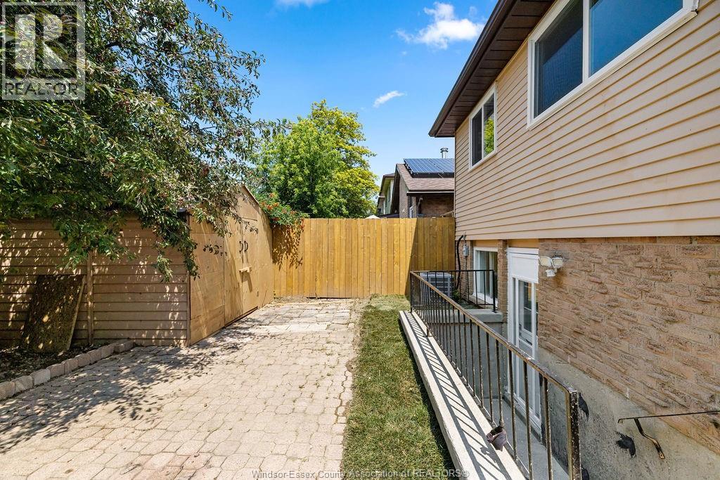 1175 HEATHFIELD - 28