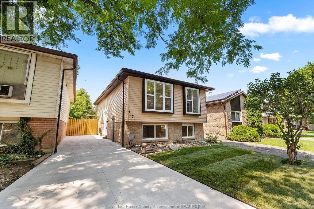 1175 HEATHFIELD - 3