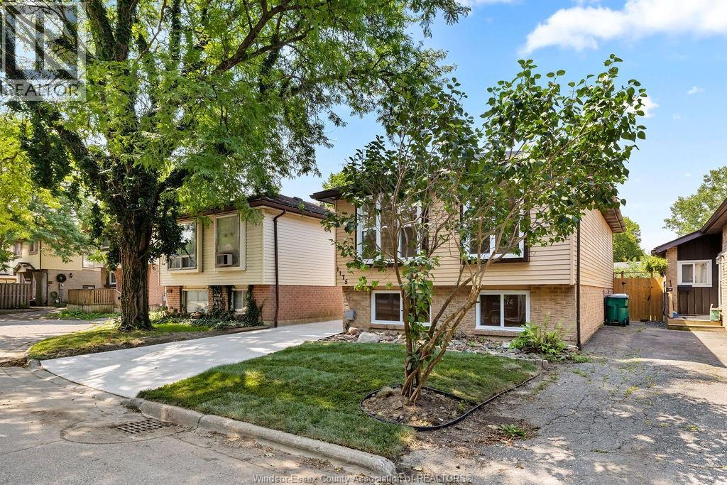 1175 HEATHFIELD - 4
