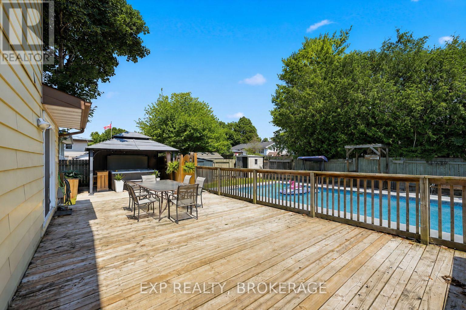 729 ALLUM AVENUE - 46