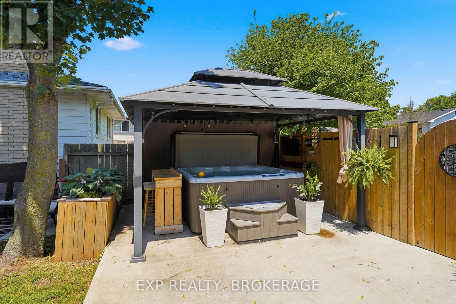 729 ALLUM AVENUE - 42