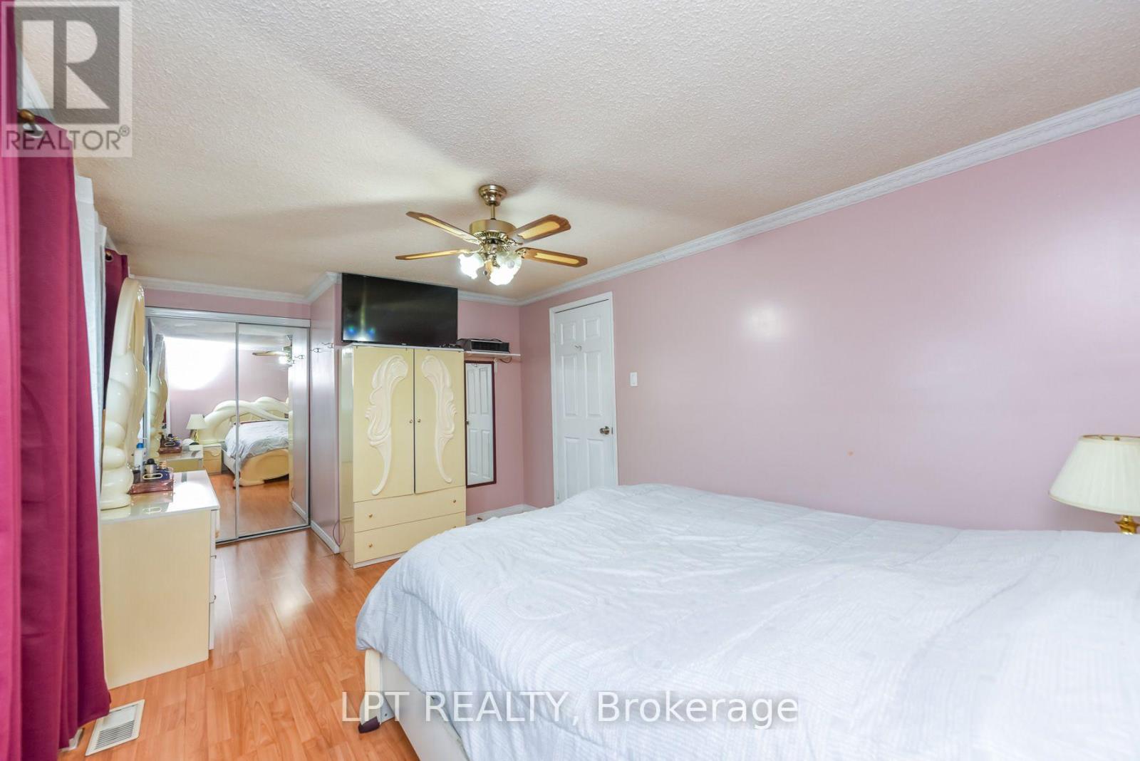 67 KAY DRIVE - Image 29