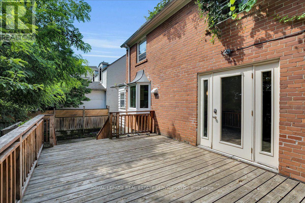 19 STRATHGOWAN CRESCENT - 11