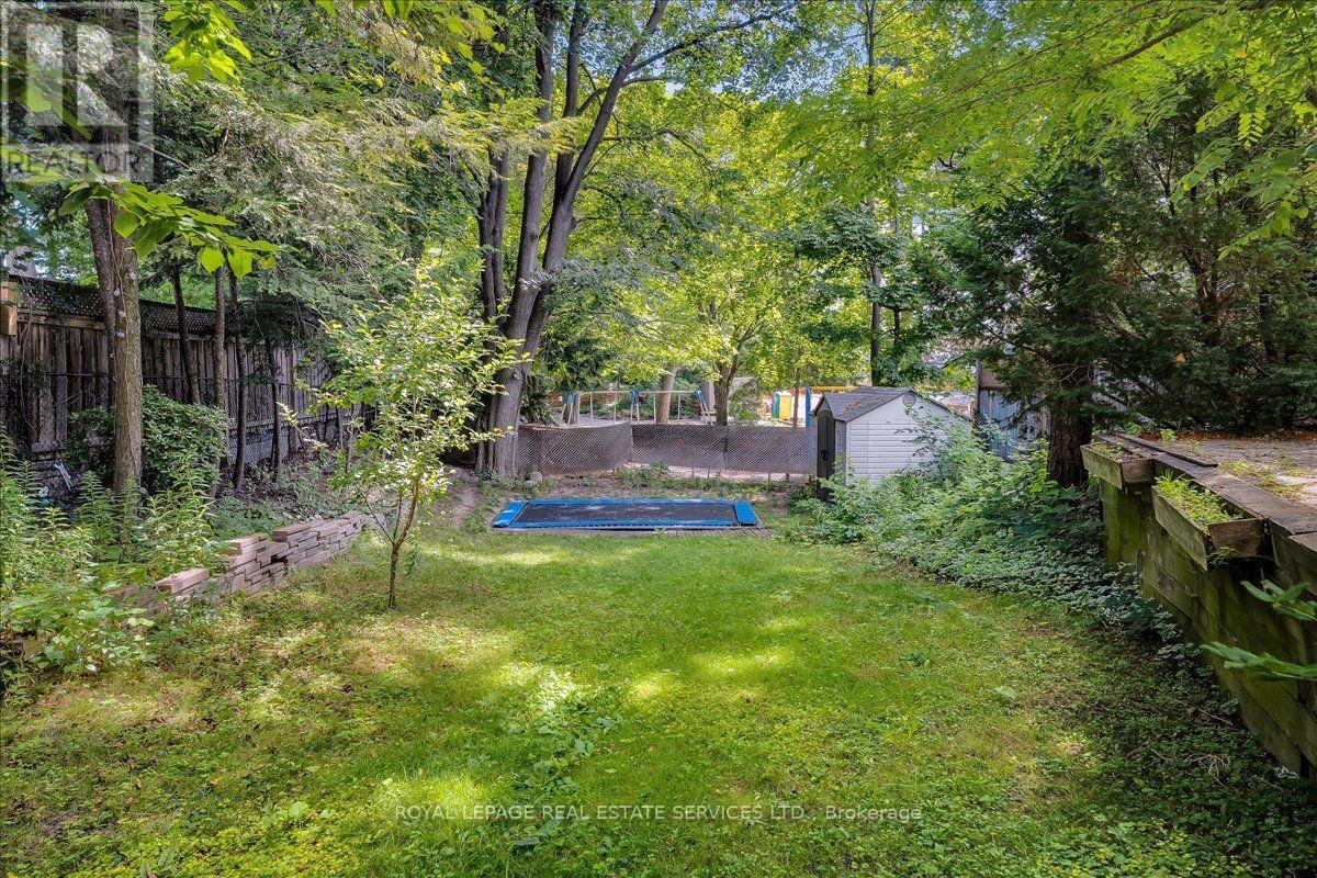 19 STRATHGOWAN CRESCENT - 42