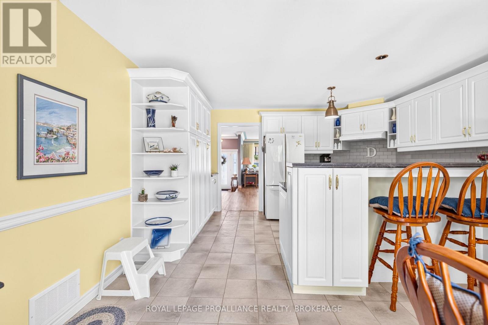 657 ROOSEVELT DRIVE - 13
