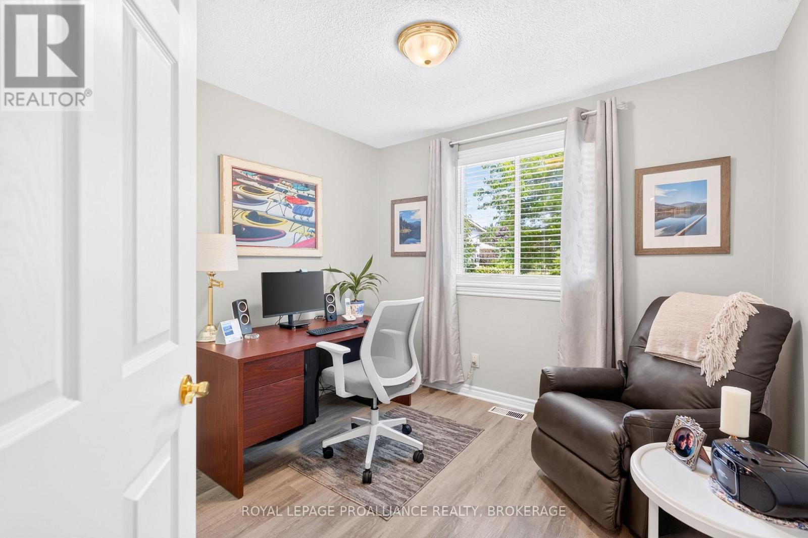 657 ROOSEVELT DRIVE - 14