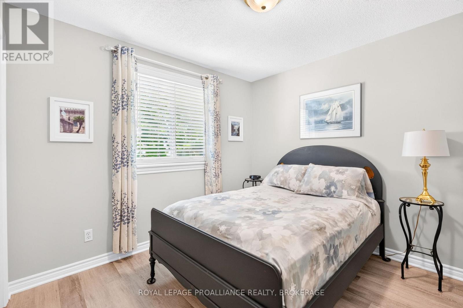 657 ROOSEVELT DRIVE - 16