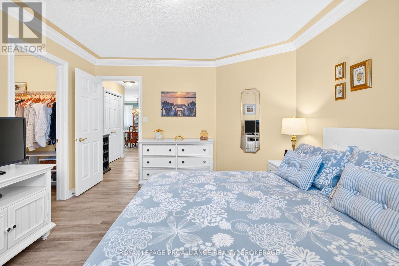 657 ROOSEVELT DRIVE - 22