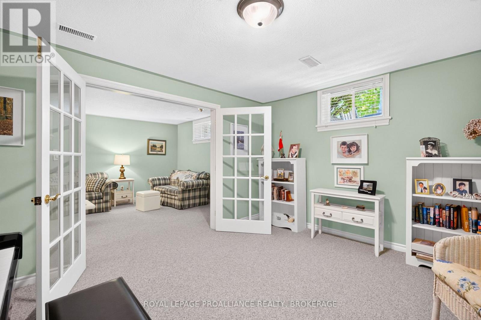 657 ROOSEVELT DRIVE - 27