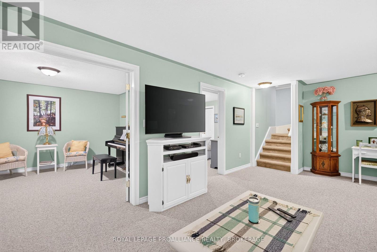 657 ROOSEVELT DRIVE - 28