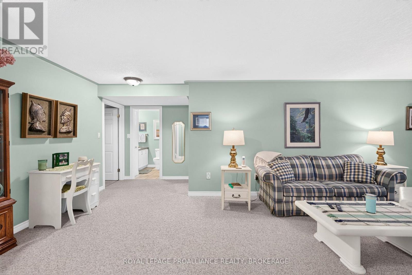 657 ROOSEVELT DRIVE - 44