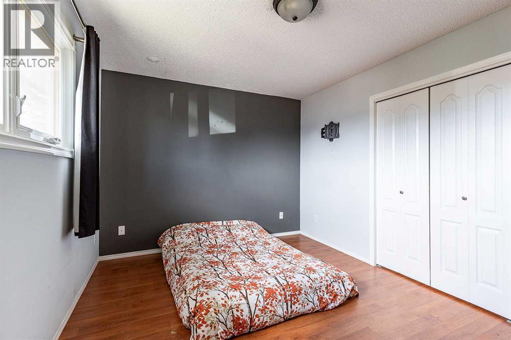 516 Sissons Crescent SE - 17