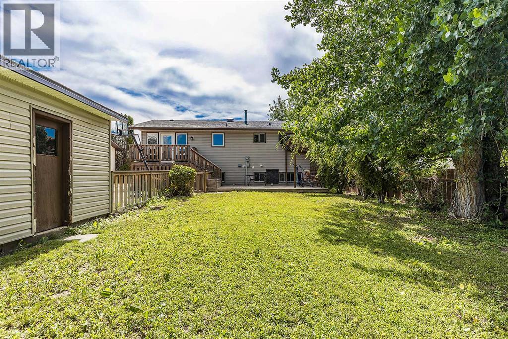 516 Sissons Crescent SE - 40