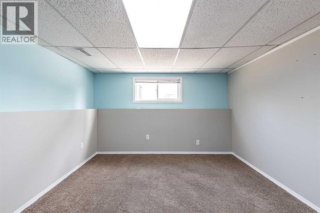 516 Sissons Crescent SE - 25