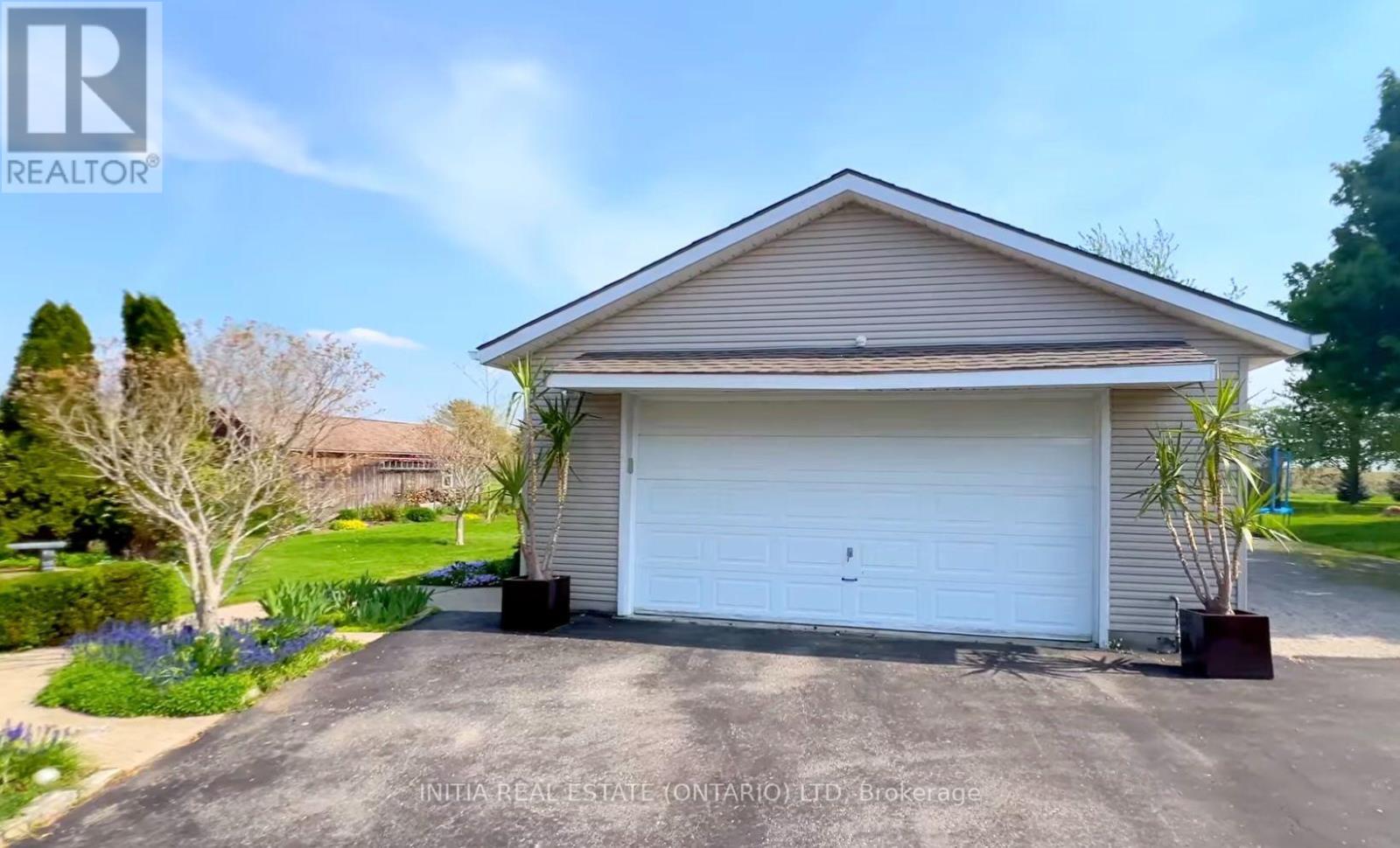 4217 BLUEPOINT DRIVE - Image 35