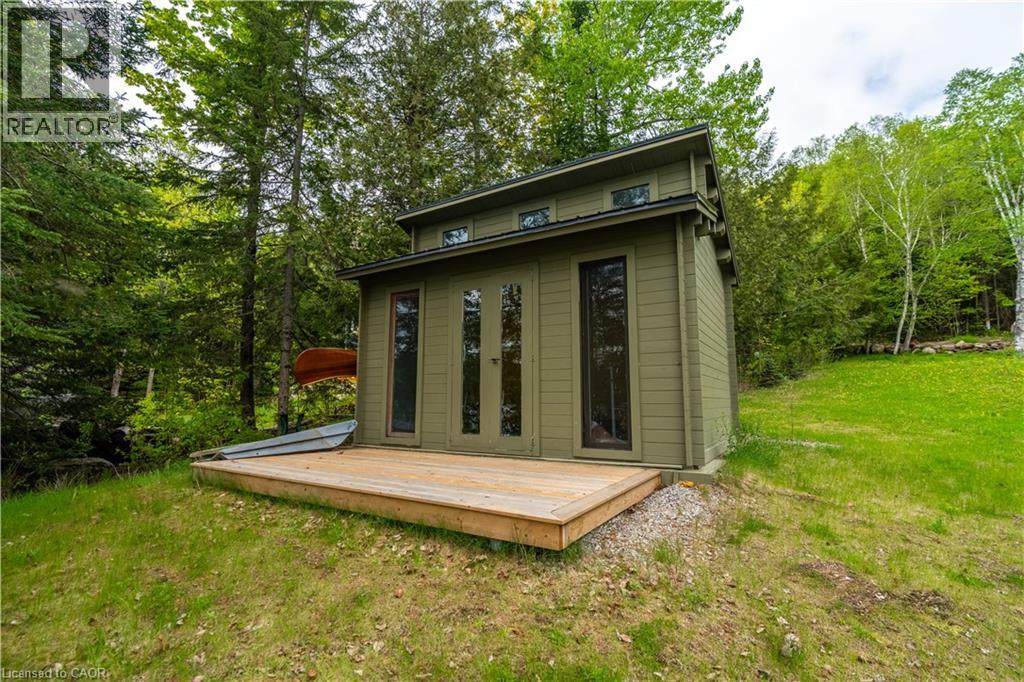 1056 INAWENDAWIN Road - 36