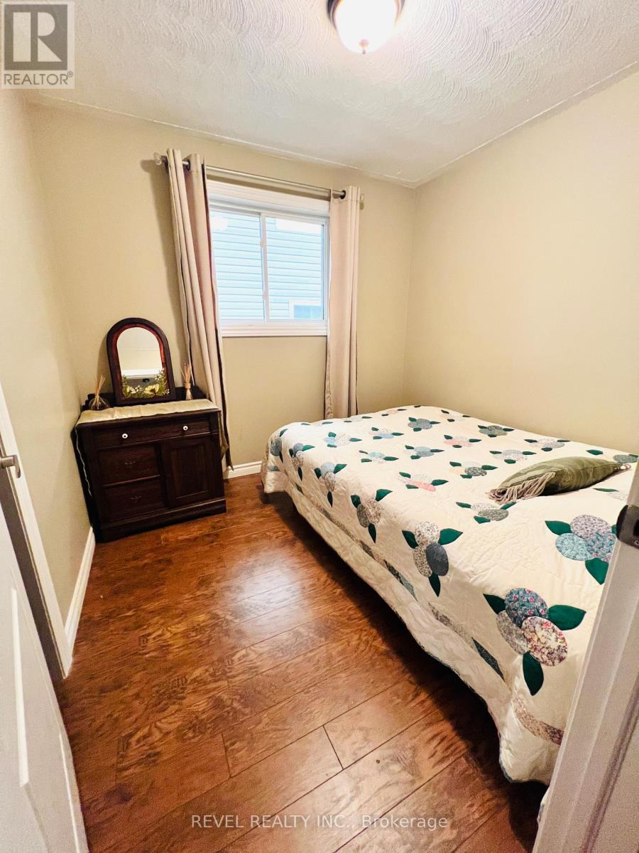 148 EVANS STREET - 21