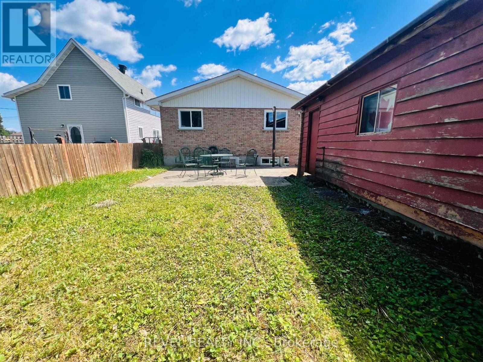148 EVANS STREET - 34
