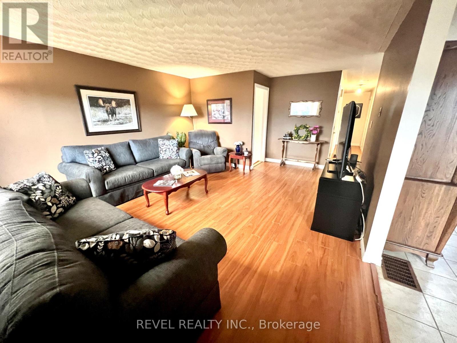 148 EVANS STREET - 6