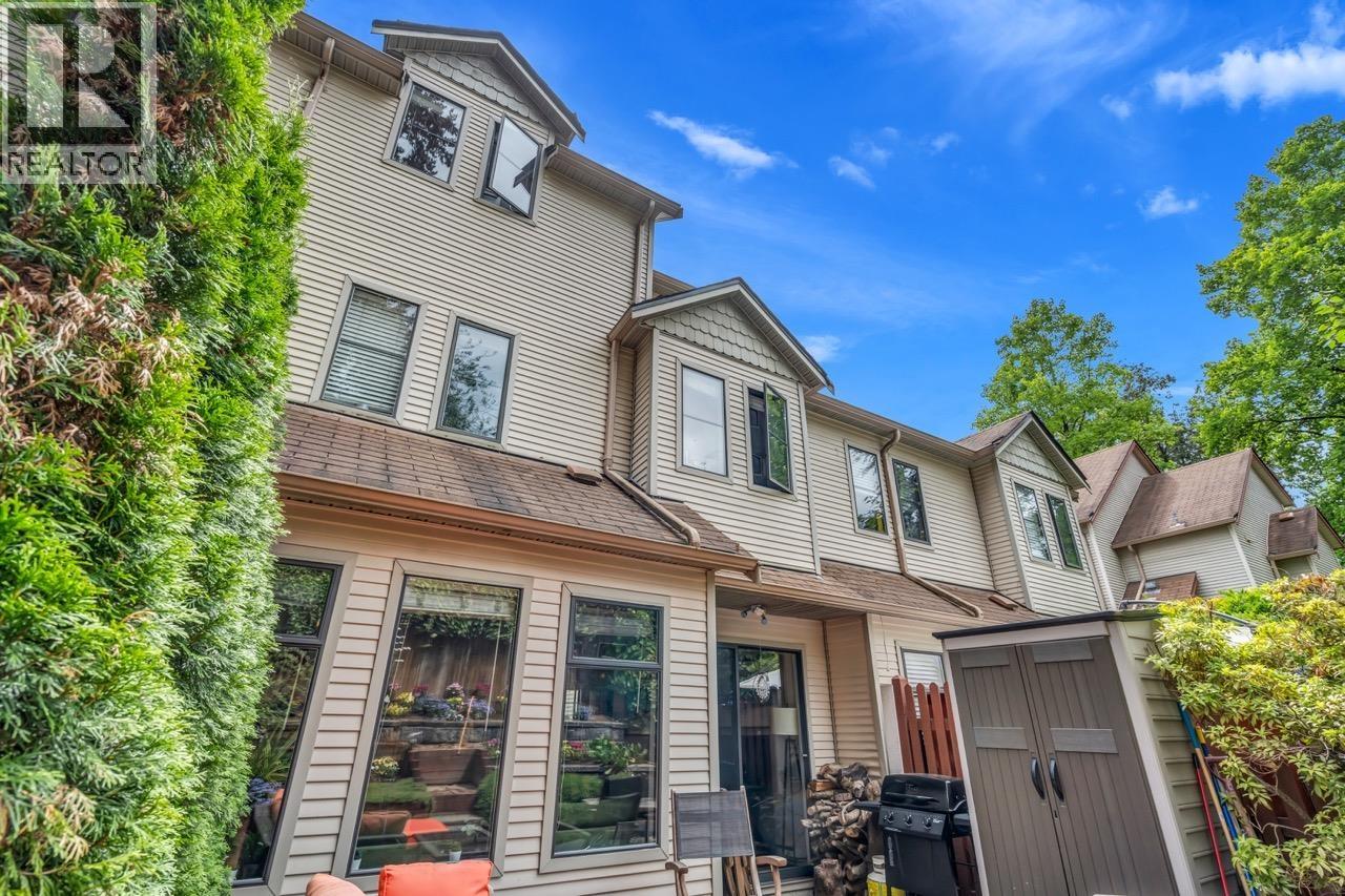 3 Bed, 3 Bath House for Sale in Coquitlam – 3 98 BEGIN STREET, Coquitlam – MLS# R3142457 - Image 23