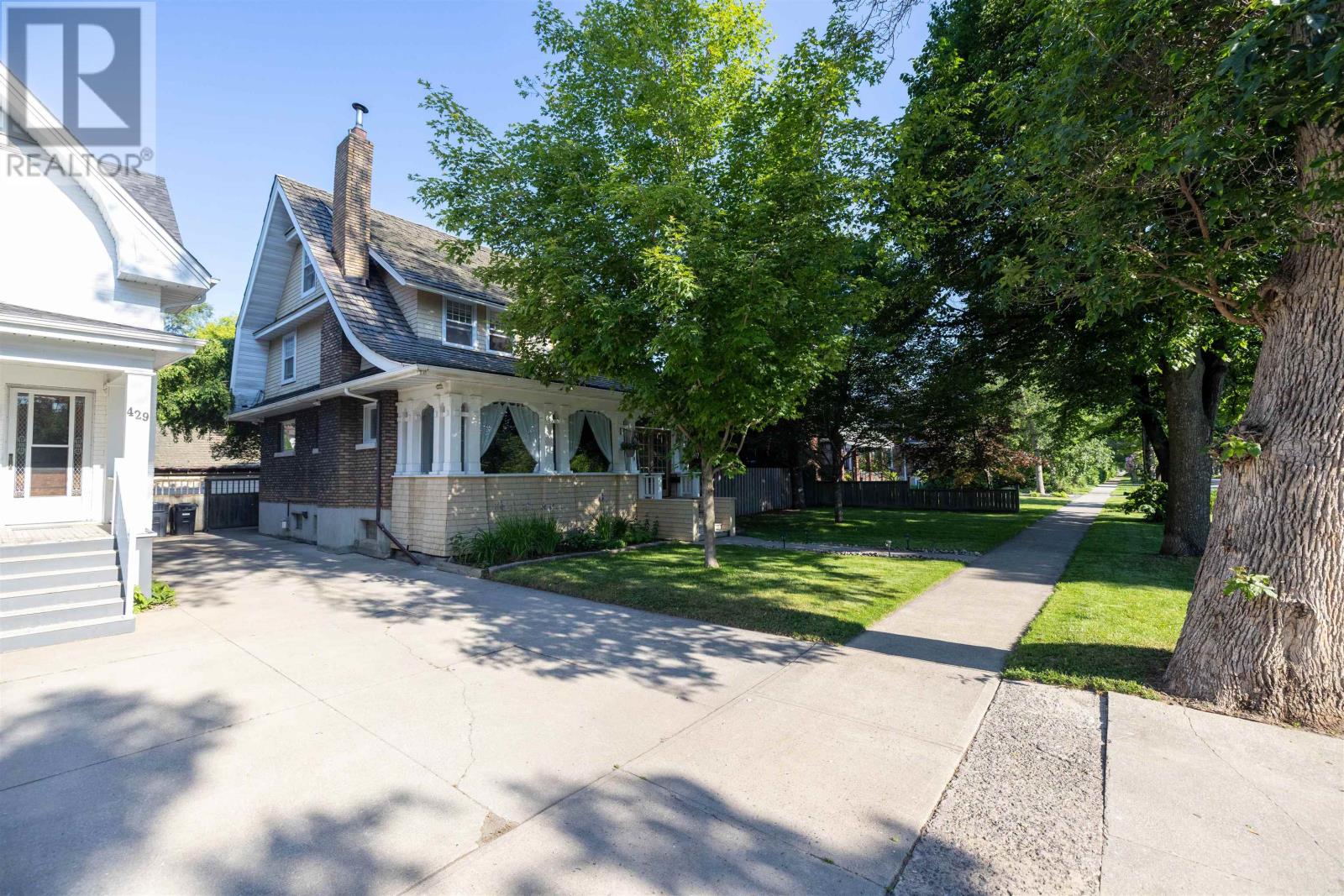 427 Norah ST S - 2