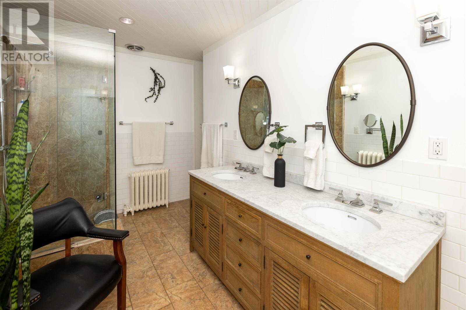 427 Norah ST S - 30