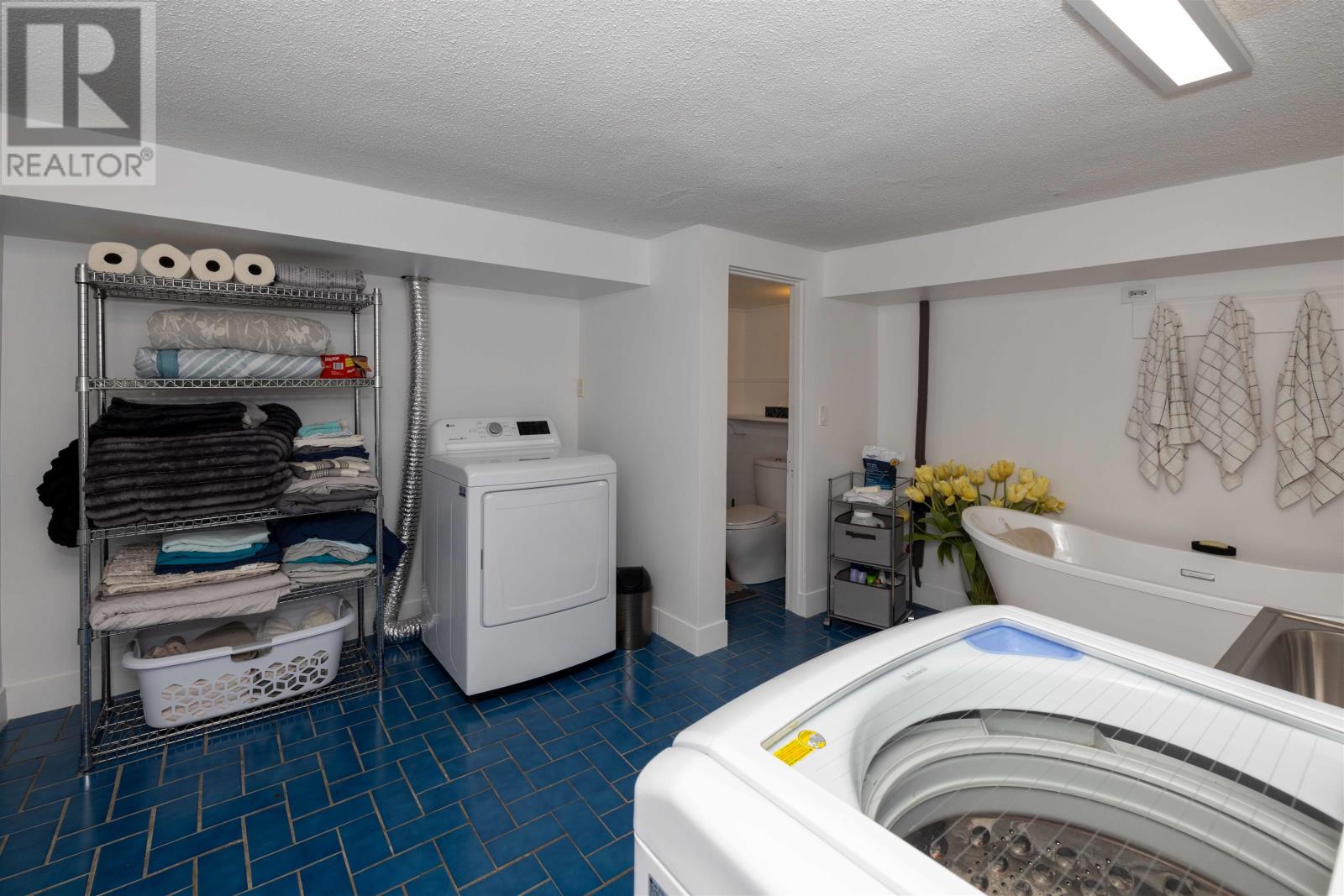 427 Norah ST S - 39