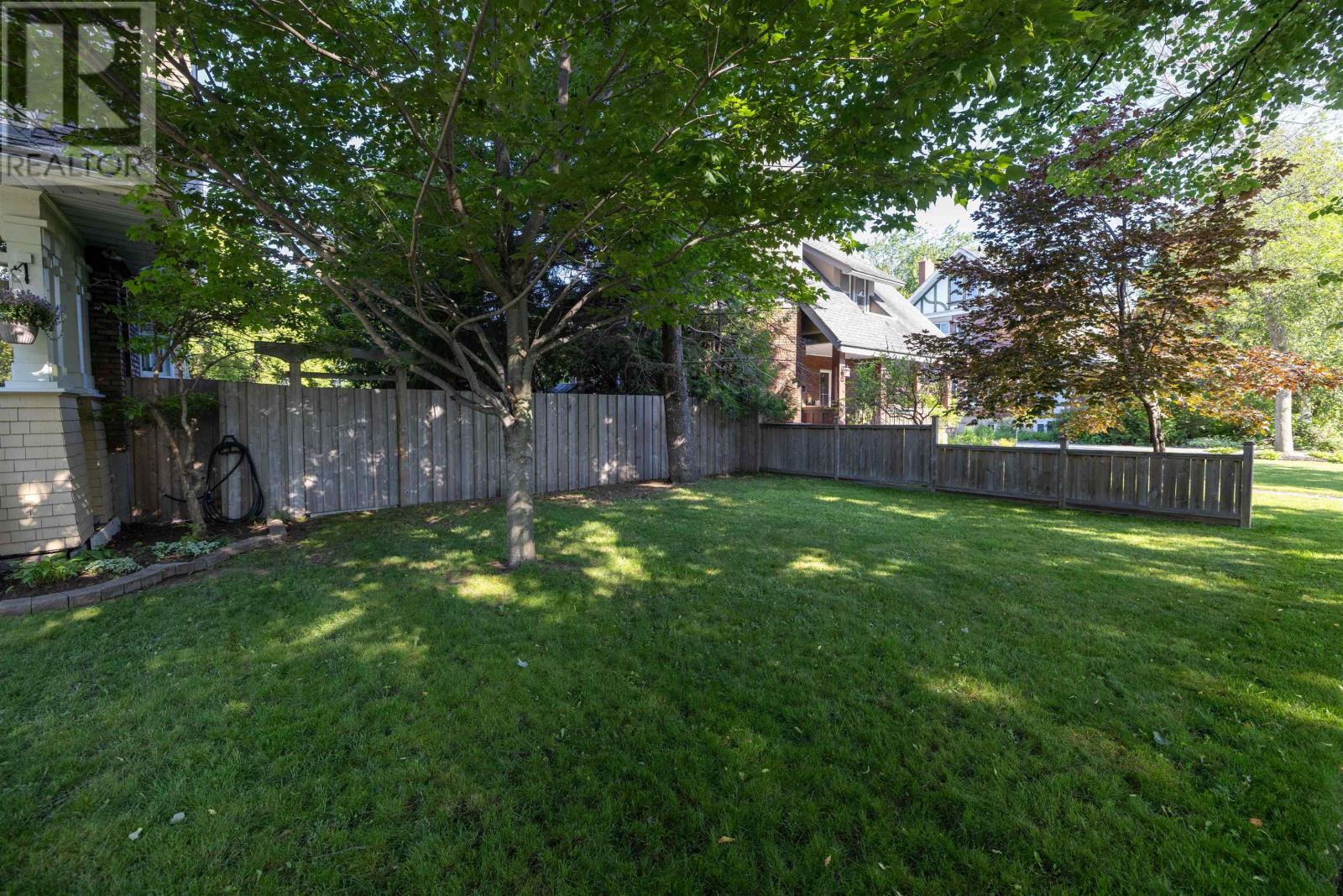 427 Norah ST S - 6