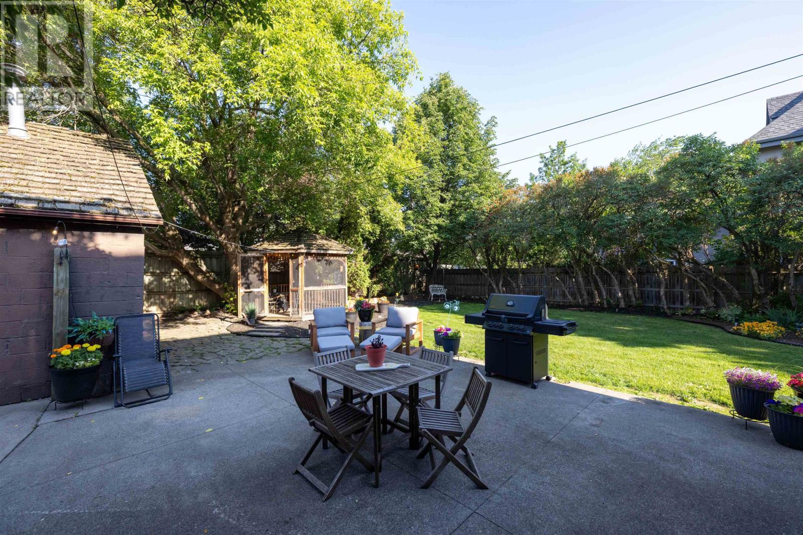 427 Norah ST S - 48