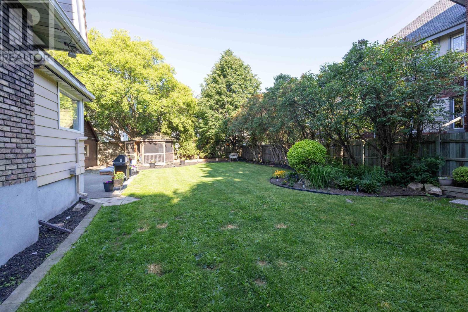 427 Norah ST S - 49