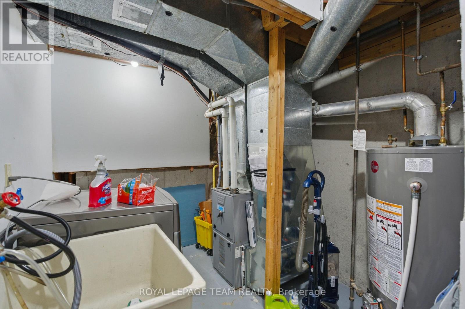 3 Bed, 2 Bath House for Sale in Ottawa – 33 – 3333 MCCARTHY ROAD, Ottawa – MLS# X13567584 - Image 23
