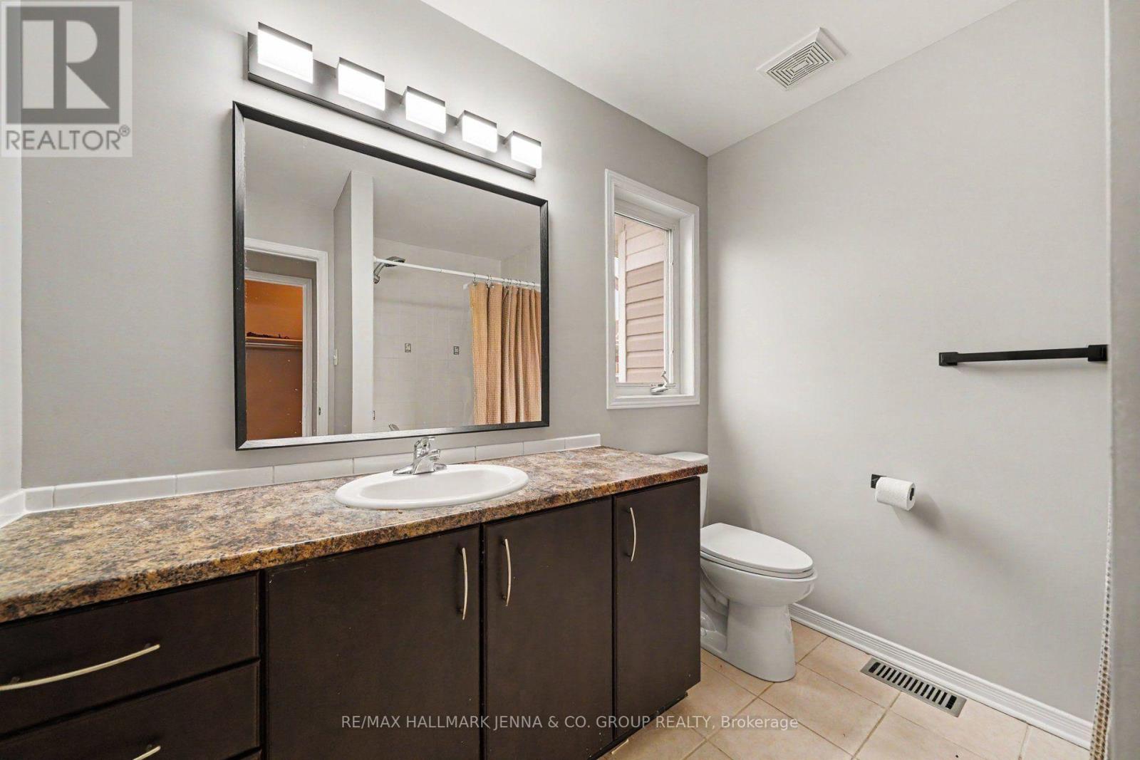 3 Bed, 3 Bath House for Sale in Ottawa – 190 SORENTO STREET, Ottawa – MLS# X13567684 - Image 19