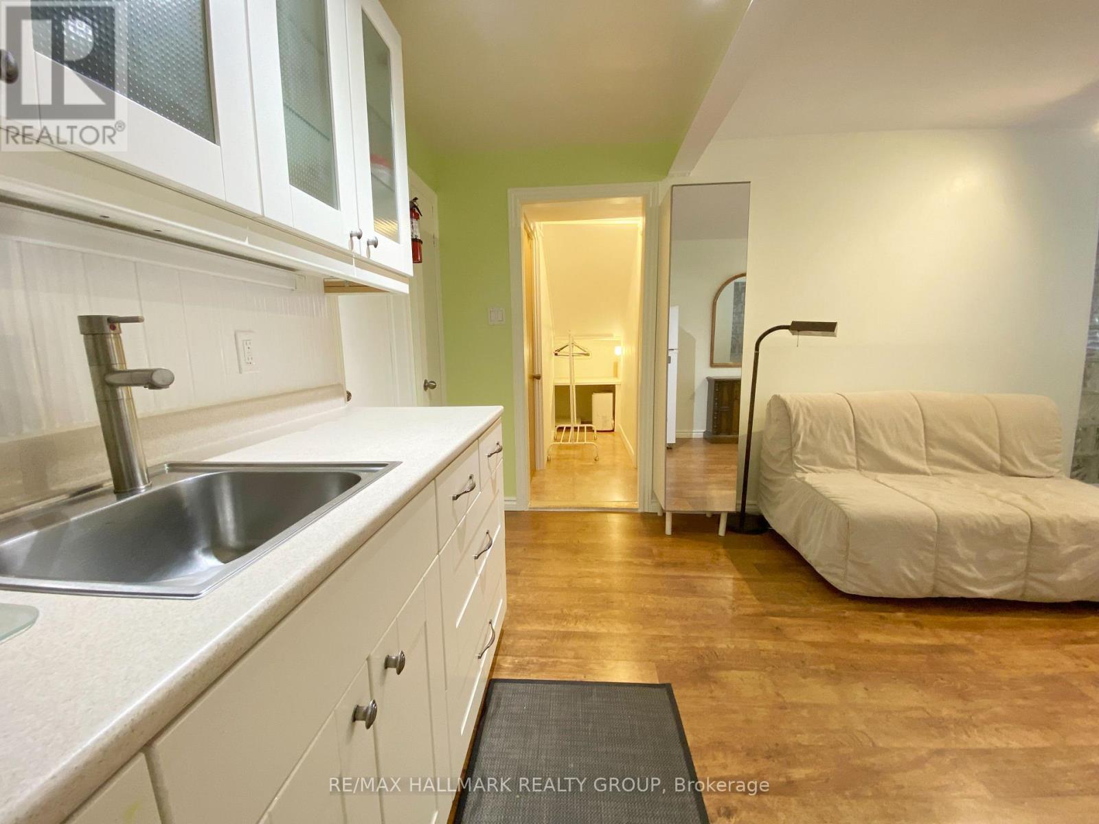 1 Bed, 1 Bath House for Rent in Ottawa – B – 668 MORIN STREET, Ottawa – MLS# X13567714 - Image 14