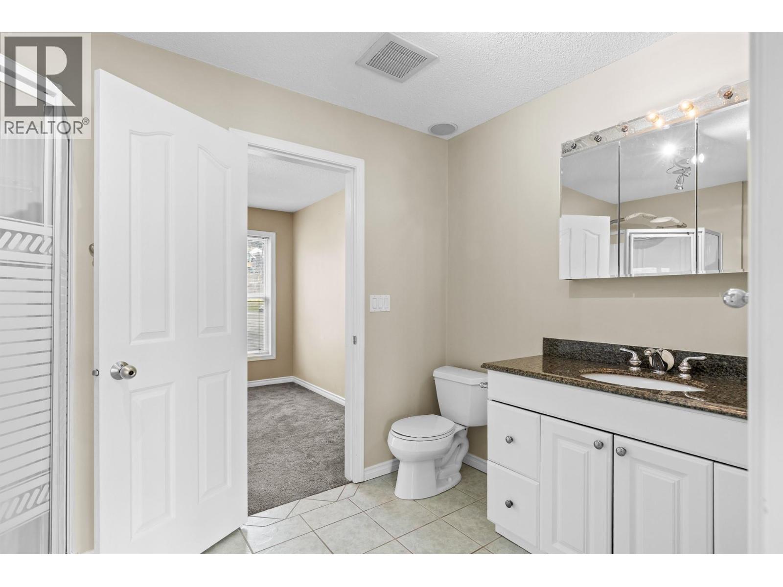 2-7779 Okanagan Landing Road - 25