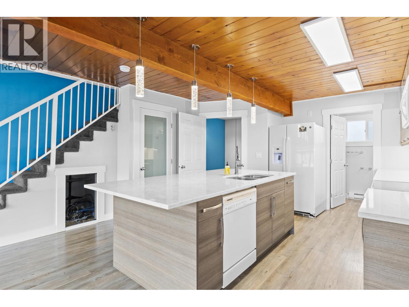 2-7779 Okanagan Landing Road - 10