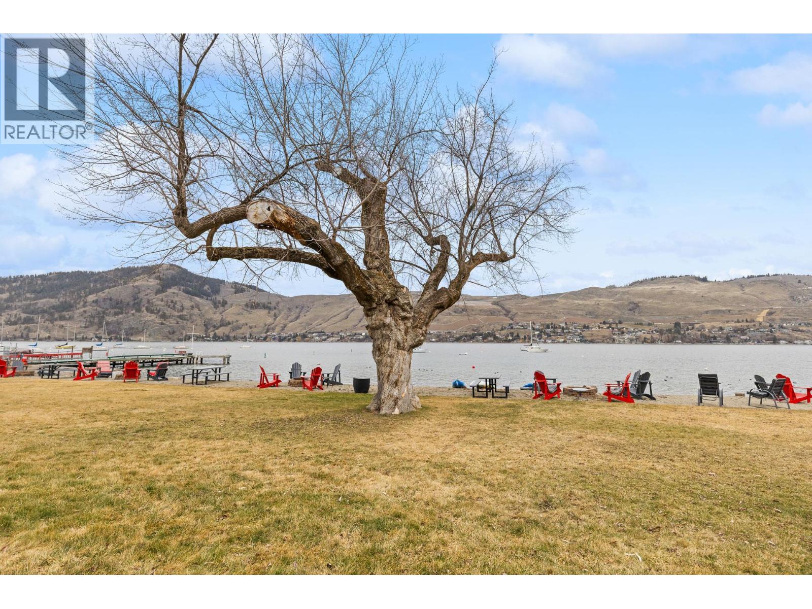 2-7779 Okanagan Landing Road - 41