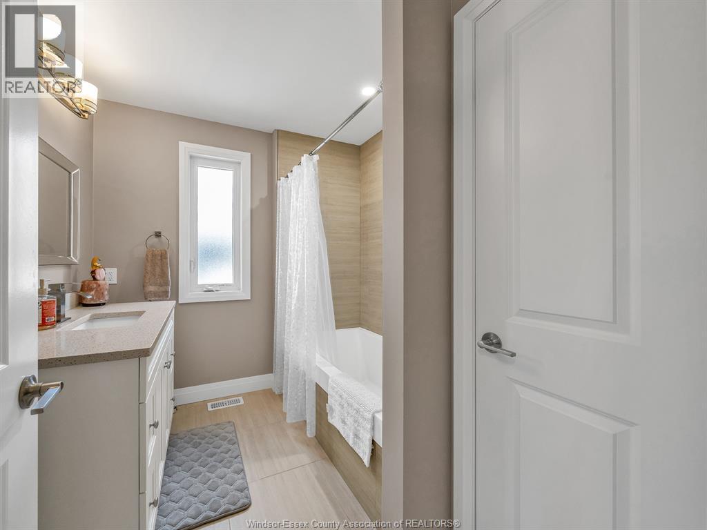 5 WOODLAND STREET - 18