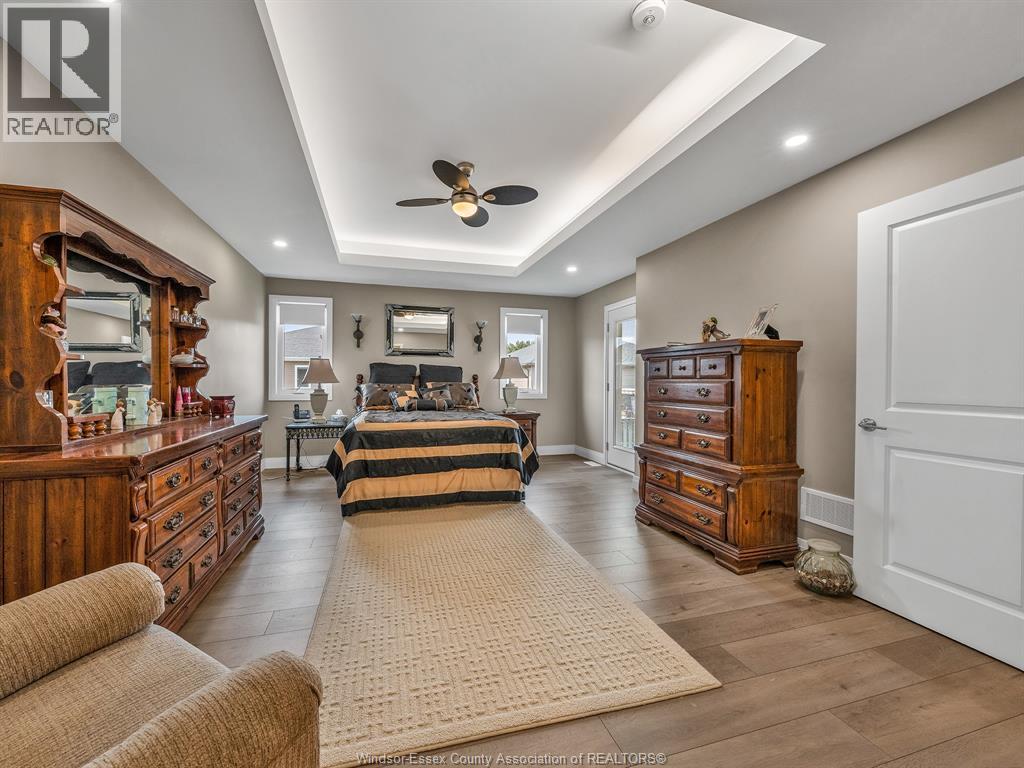 5 WOODLAND STREET - 22