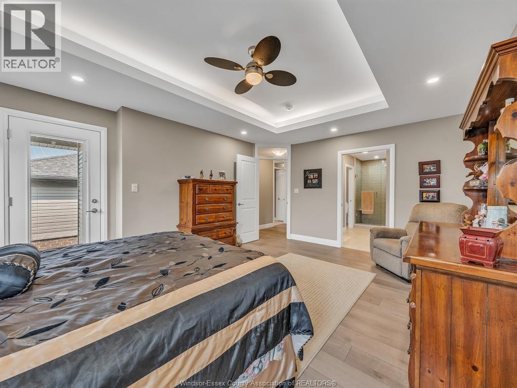 5 WOODLAND STREET - 23