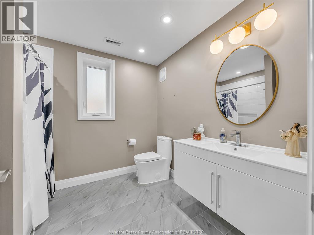 5 WOODLAND STREET - 33