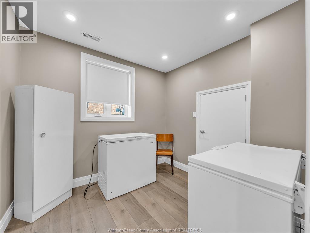 5 WOODLAND STREET - 34