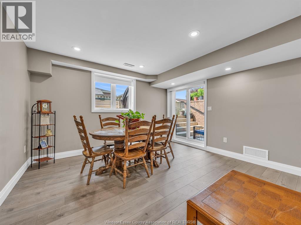 5 WOODLAND STREET - 39